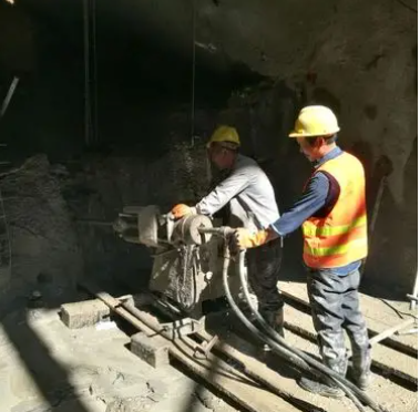 平阳水下抗分散灌浆料特点 水下不分散注浆料介绍