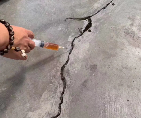 平阳混凝土裂缝修补技术详解​